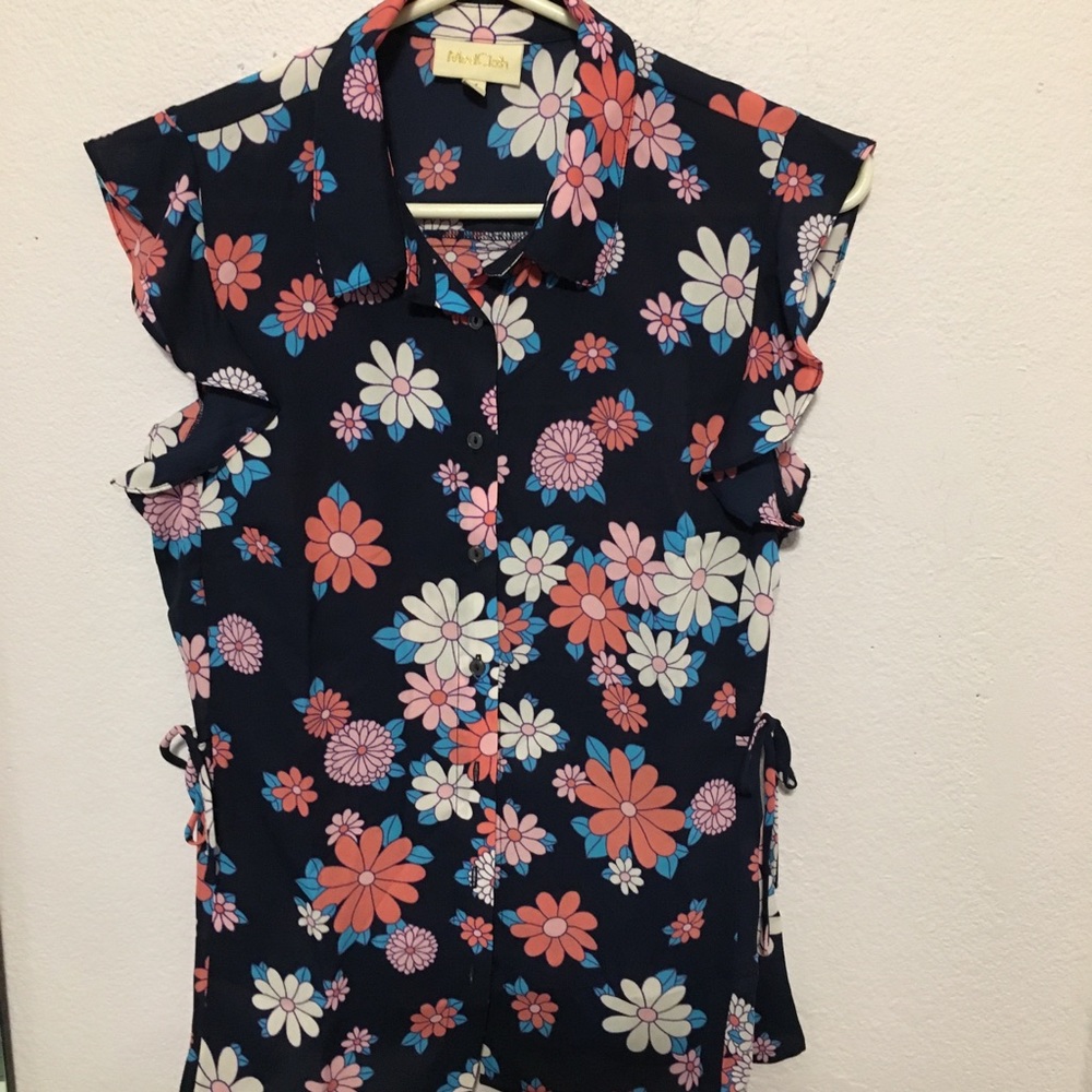 ModCloth M floral button down ties @sides ruffles